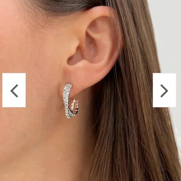 Jennifer Miller | Bypass Hoop Earrings - Picture 3 of 5